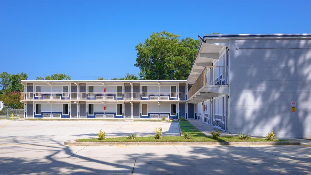 Heart Of Manteo Hotel Exterior photo